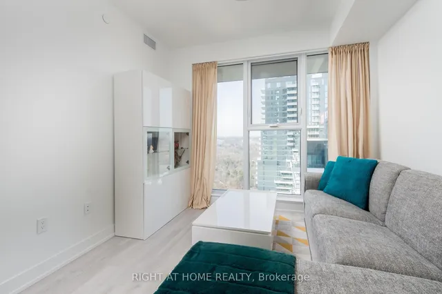 Additional image 19 of 30 Inn On The Park Dr Unit 3101