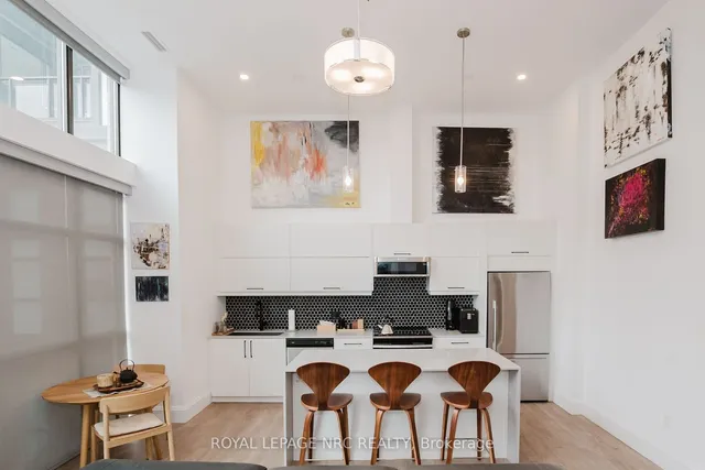 Additional image 14 of 118 King St Unit LPH13