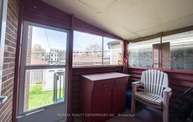 Additional image 34 of 54 Pinebrook Ave