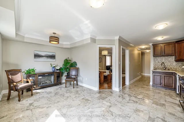 Additional image 14 of 6098 Rowers Cres