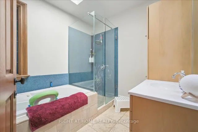 Additional image 21 of 151 Niagara St