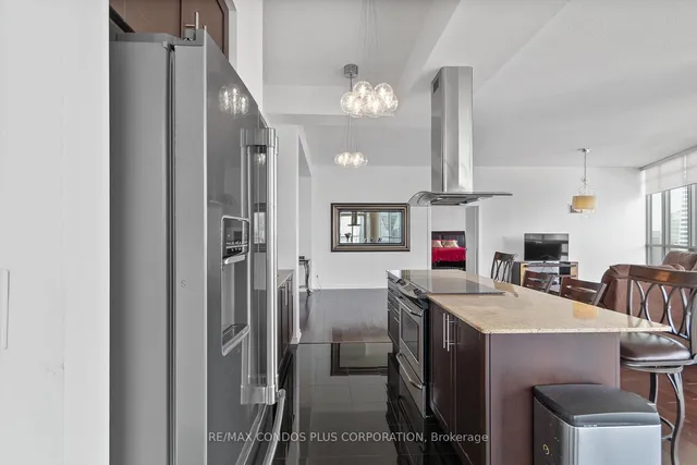 Additional image 12 of 65 Bremner Blvd Unit PH5103