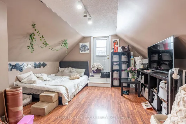 Additional image 26 of 177 Markland St