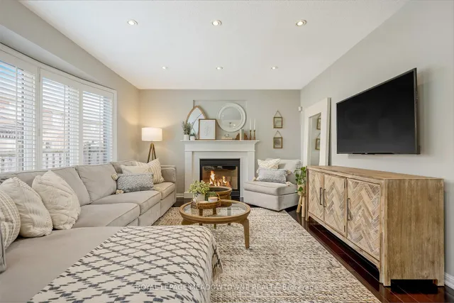 Additional image 13 of 792 Rayner Crt