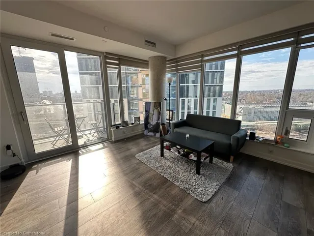 Additional image 4 of 15 Wellington St Unit 606