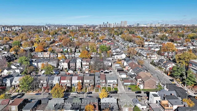 Additional image 34 of 38 Fielding Ave