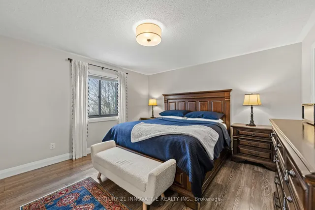 Additional image 22 of 828 Howden Cres