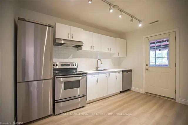 Additional image 10 of 49 Fairleigh Ave