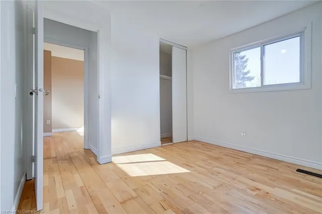 Additional image 30 of 28 Arbutus Cres