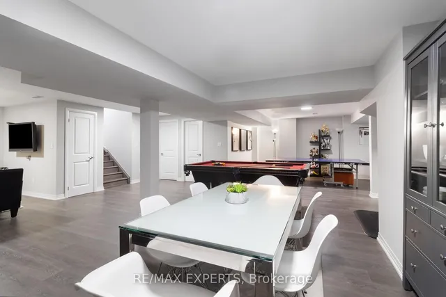 Additional image 45 of 12 Moorcroft Pl