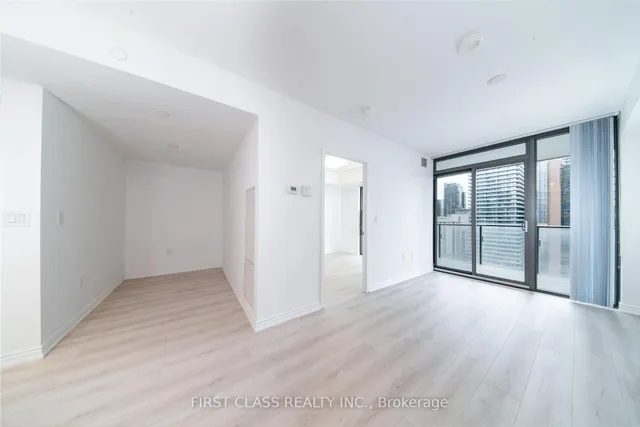 Additional image 12 of 11 Wellesley St Unit 1403