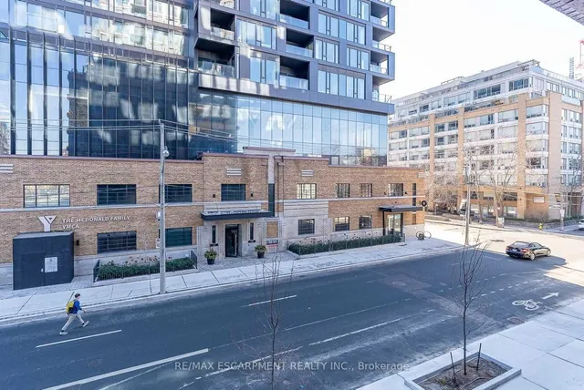 Additional image 23 of 2 Augusta Ave Unit 204