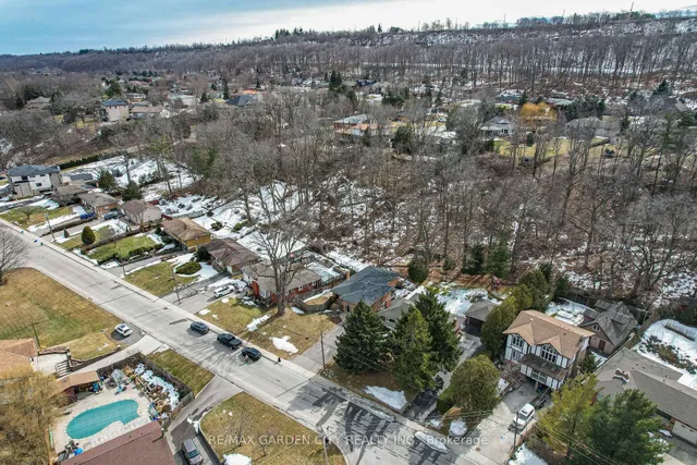 Additional image 29 of 122 Pine Dr