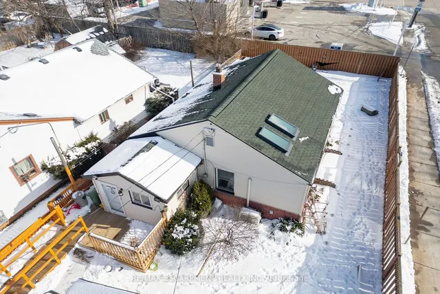 Additional image 40 of 1793 Main St