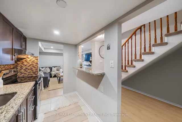 Additional image 6 of 36 Shank St Unit B