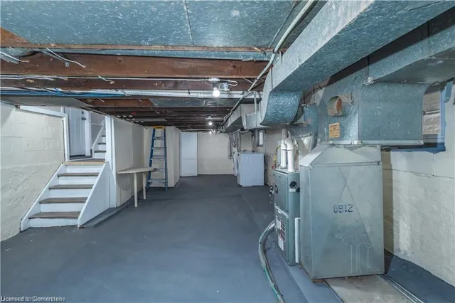 Additional image 22 of 242 Balmoral Ave