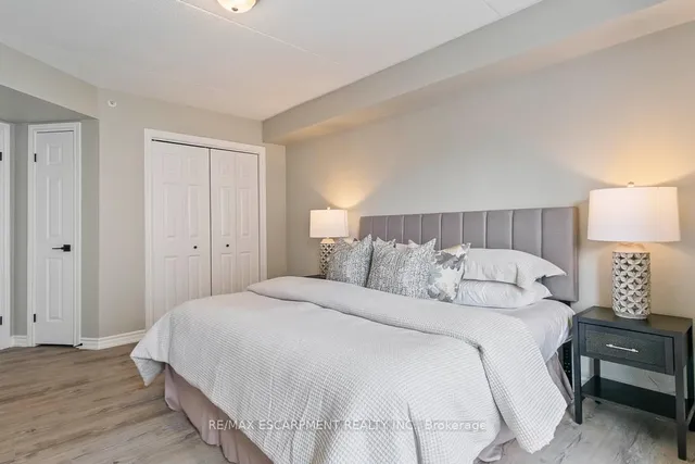 Additional image 14 of 1830 WALKERS Line Unit 301