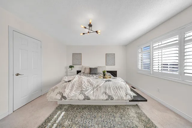 Additional image 25 of 12 Hardgate Cres