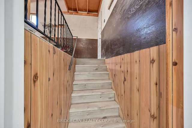 Additional image 32 of 180 Oakland Dr