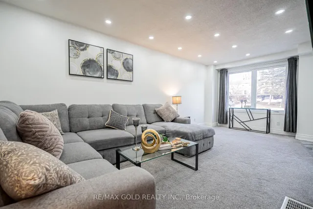 Additional image 6 of 445 Pioneer Dr Unit 4