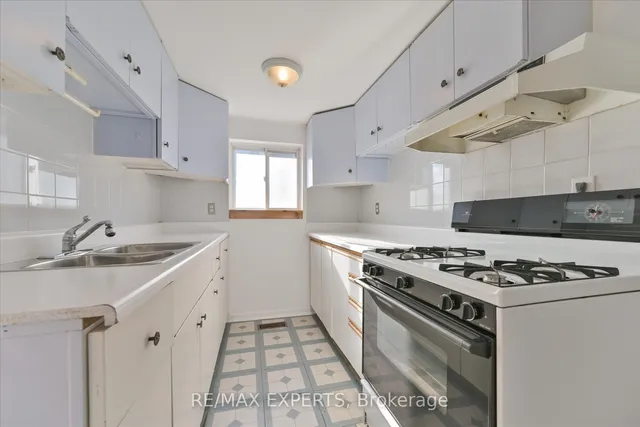 Additional image 26 of 18 Barton Ave