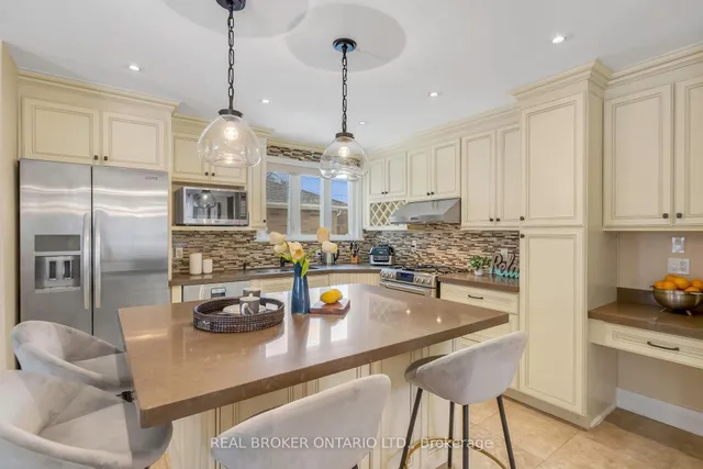 Additional image 12 of 154 Brighton Ave