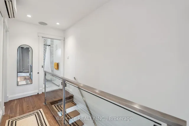 Additional image 17 of 114 Robina Ave