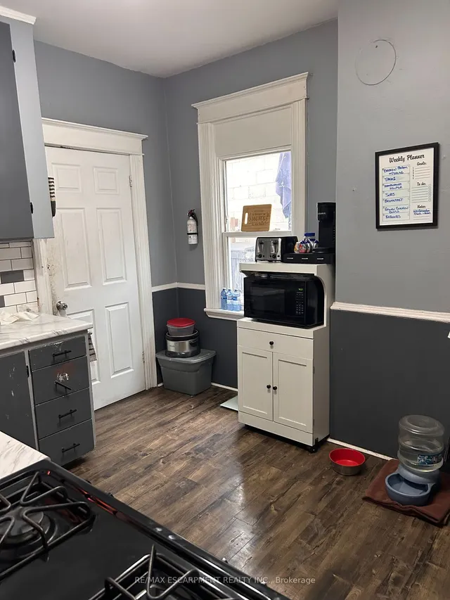 Additional image 7 of 372 Beach Rd