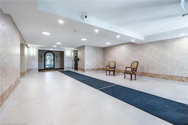 Additional image 44 of 990 Golf Links Rd Unit 106