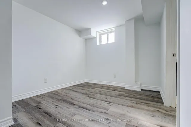 Additional image 18 of 562 Royal York Rd