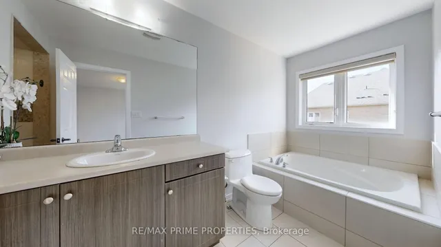 Additional image 16 of 18 Golden Springs Dr