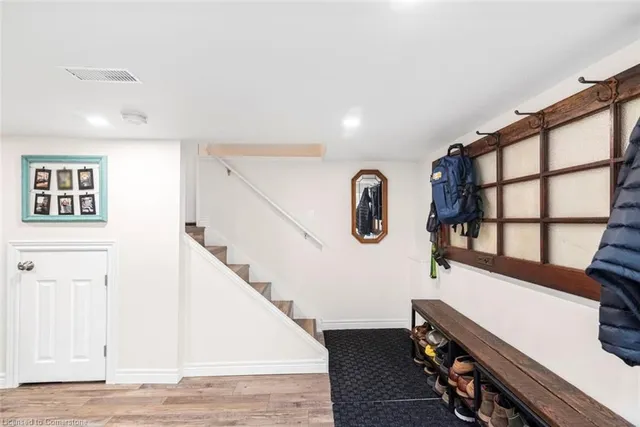 Additional image 22 of 18 Cliff Ave