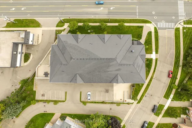 Additional image 36 of 95 Wilson St Unit 101