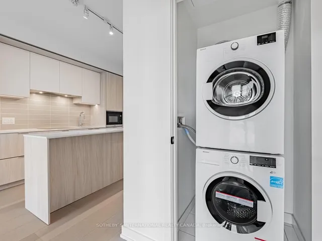 Additional image 13 of 123 Portland St Unit 1001