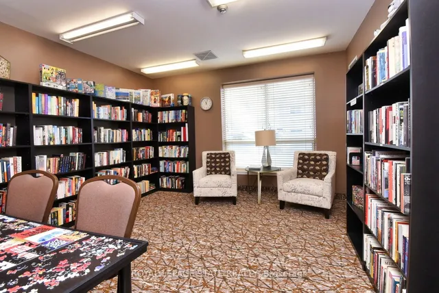 Additional image 29 of 3000 Creekside Dr Unit 304