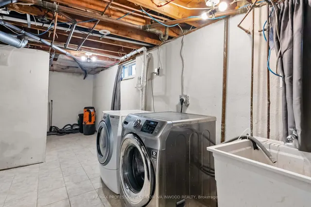 Additional image 32 of 112 Foch Ave