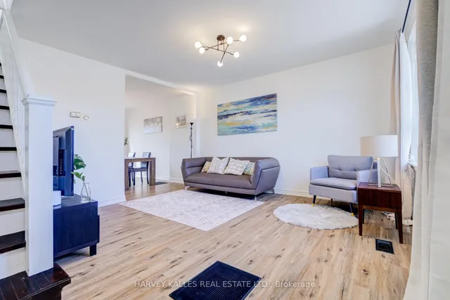 Additional image 3 of 562 Royal York Rd