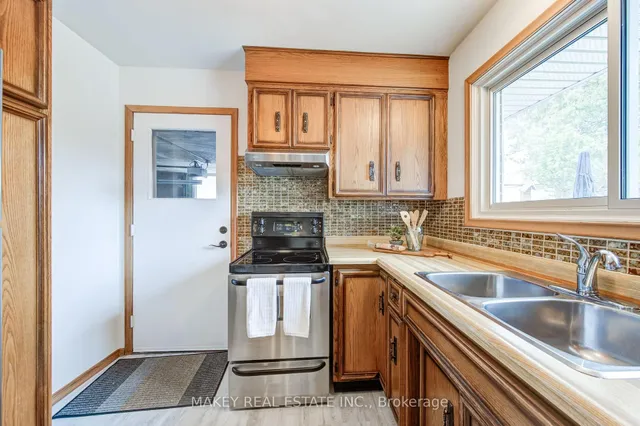 Additional image 12 of 94 Harold Ave