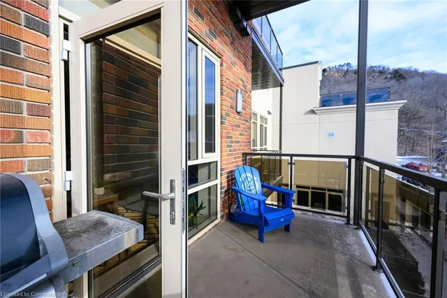 Additional image 16 of 397 King St Unit 205