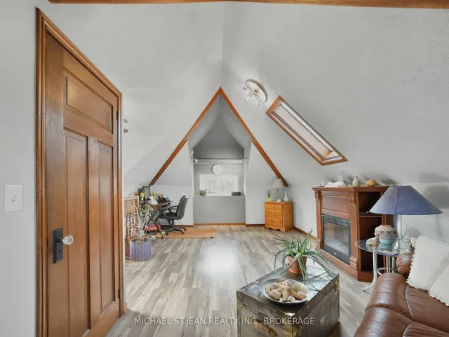 Additional image 25 of 264 Houghton Ave