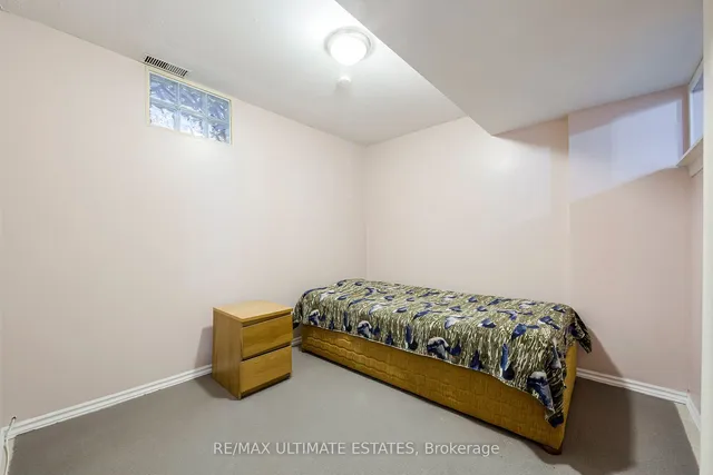Additional image 19 of 44 Candlebrook Cres