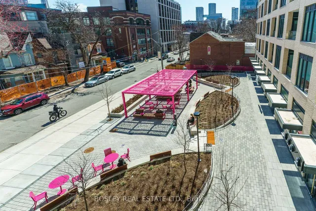 Additional image 28 of 543 Richmond St Unit 314