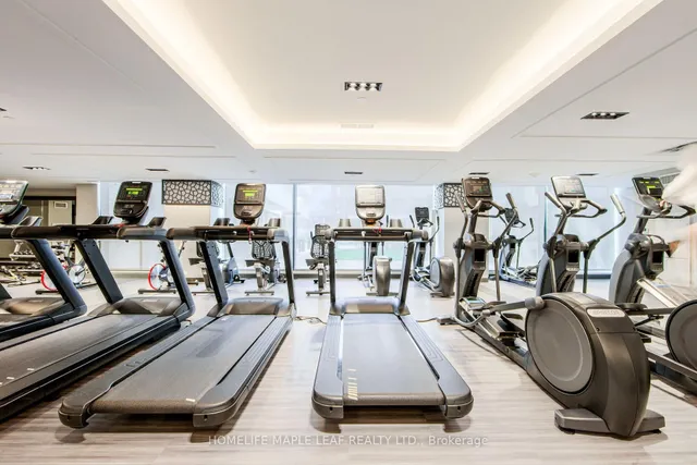 Additional image 21 of 543 Richmond St Unit 728