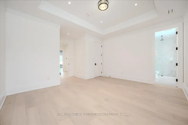 Additional image 33 of 208 Shaver Ave