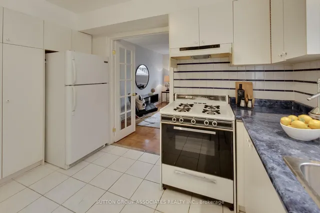 Additional image 11 of 100 Winnett Ave