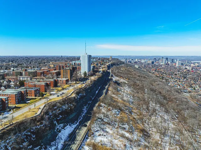 Additional image 35 of 893 Concession St Unit 201