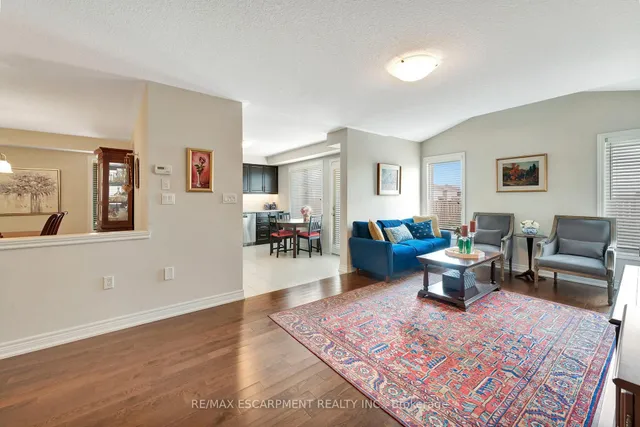 Additional image 12 of 19 COLORADO Blvd