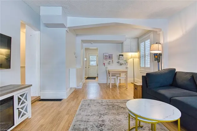 Additional image 10 of 279 Park St