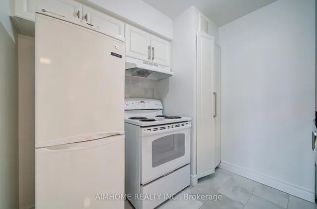 Additional image 22 of 1055 Bay St Unit 603