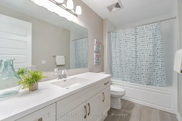 Additional image 15 of 95 Dundas St Unit 203